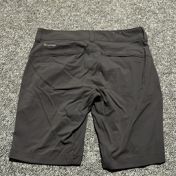 Columbia Shorts size M - Picture 2 of 6